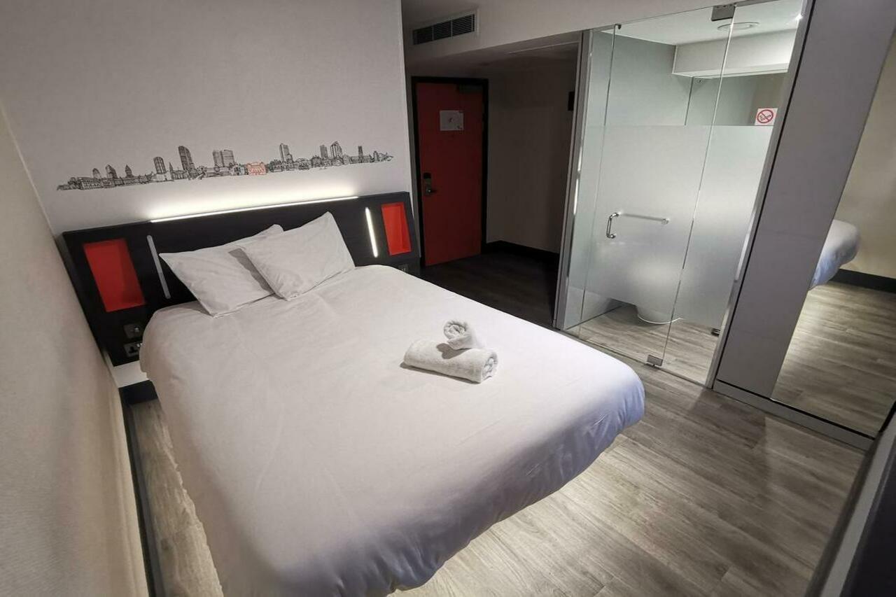 Easyhotel Cardiff Kültér fotó